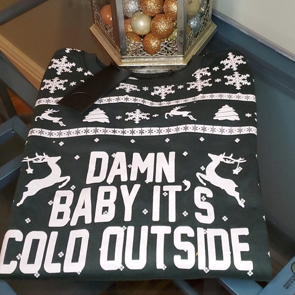 ☃️Christmas Cold Outside Sweatshirt XL - Picture 2 of 6